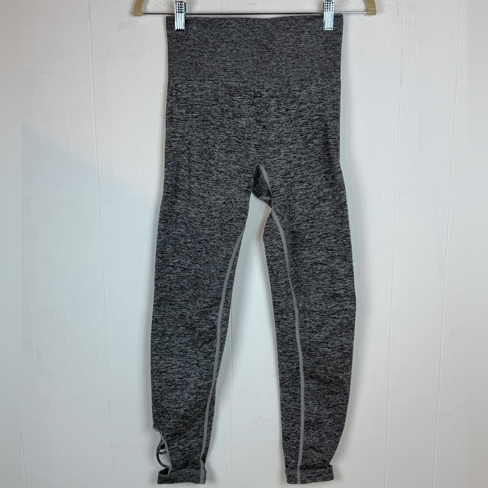 Pink Victoria's Secret Ultimate Gray Leggings Size Small